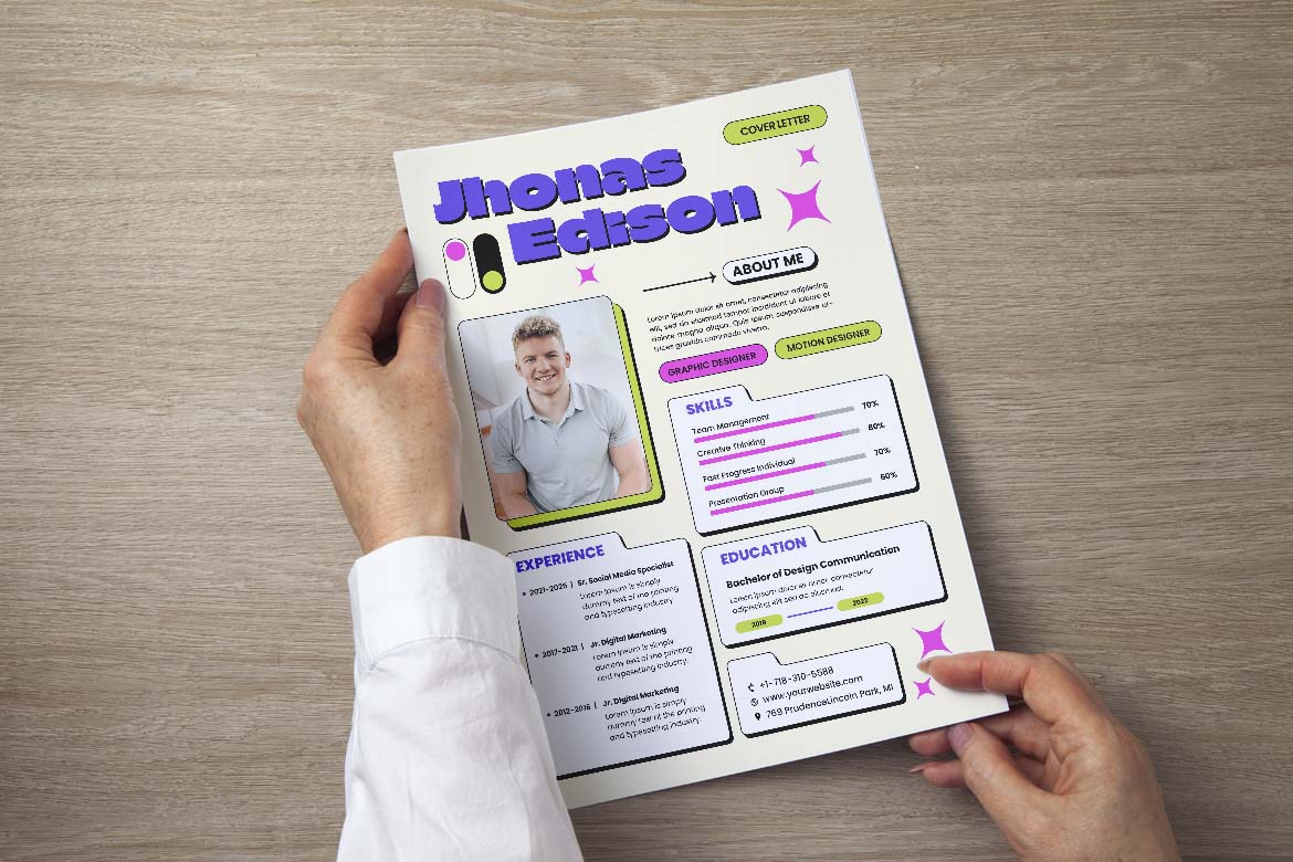 Purple Pink Design CV Resume-3
